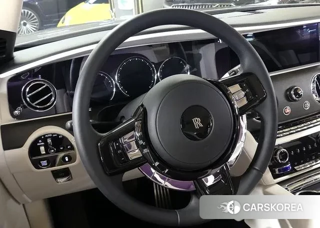 Rolls-Royce Ghost 2nd Generation 2021 Цвет галактики из Кореи, фото 4