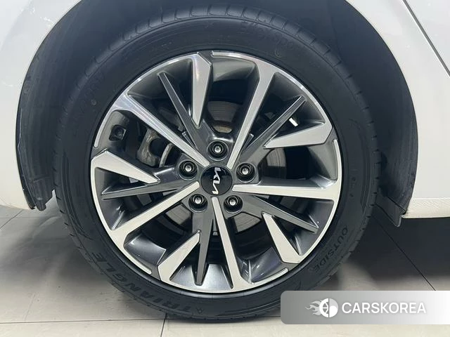 Kia K3 2022 Белый из Китая, фото 4