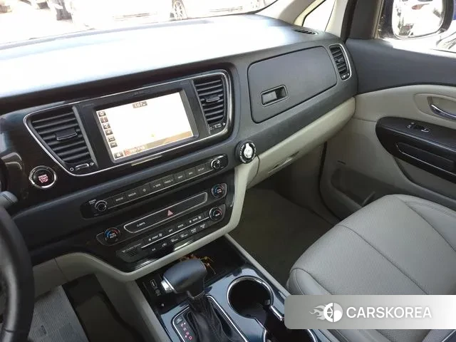 Kia The New Carnival 2019 Серый из Кореи, фото 4