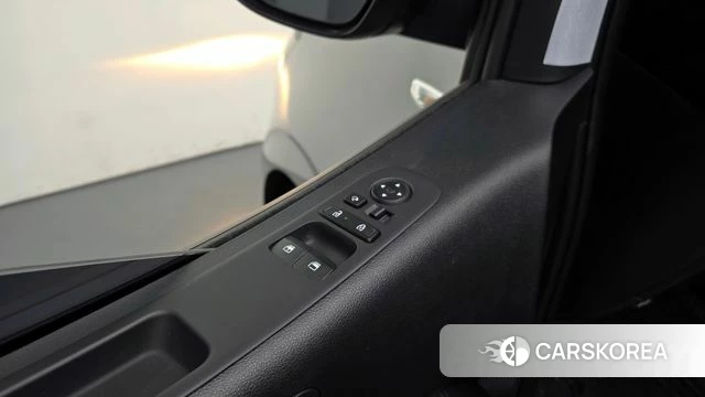 Hyundai Staria 2025 Серебряный из Кореи, фото 4