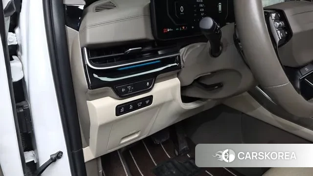 Kia The New Carnival 4th Generation 2025 Белый из Кореи, фото 4