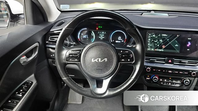 Kia Niro Plus 2022 Серебряный из Кореи, фото 4