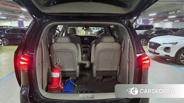 Kia The New Carnival 2020 Серый из Кореи, фото 4