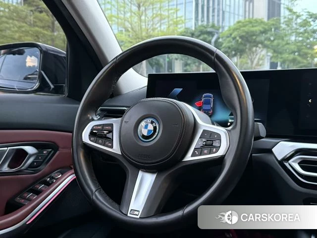 BMW i3 2023 Черный из Китая, фото 4