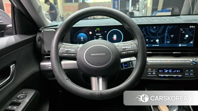 Hyundai Kona (SX2) 2026 Серебристо-серый из Кореи, фото 4