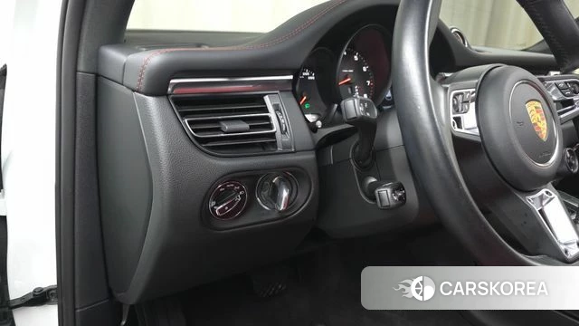 Porsche Macan 2021 Белый из Кореи, фото 4