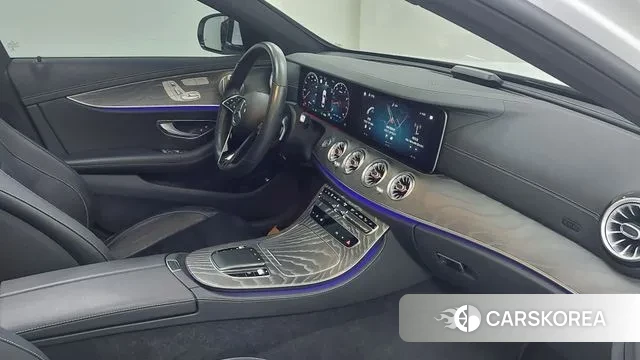 Mercedes-Benz E-Class W213 2022 Белый из Кореи, фото 4