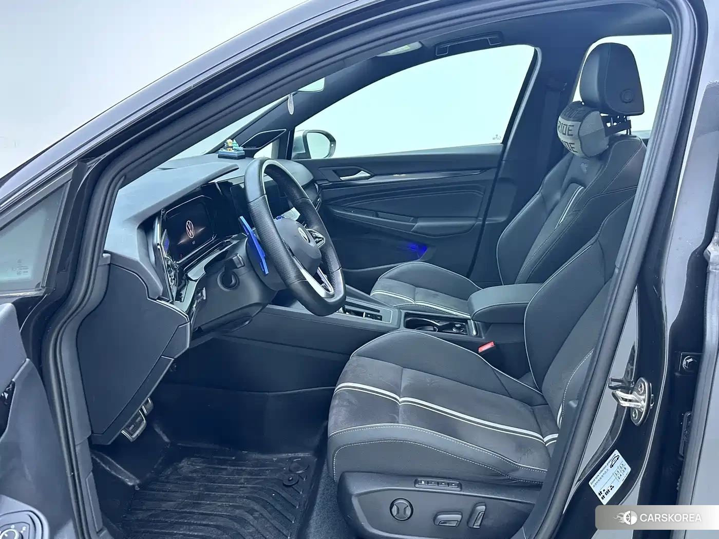 Volkswagen Golf 2023 Черный из Китая, фото 4
