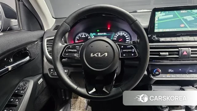 Kia Seltos 2022 Черный из Кореи, фото 4