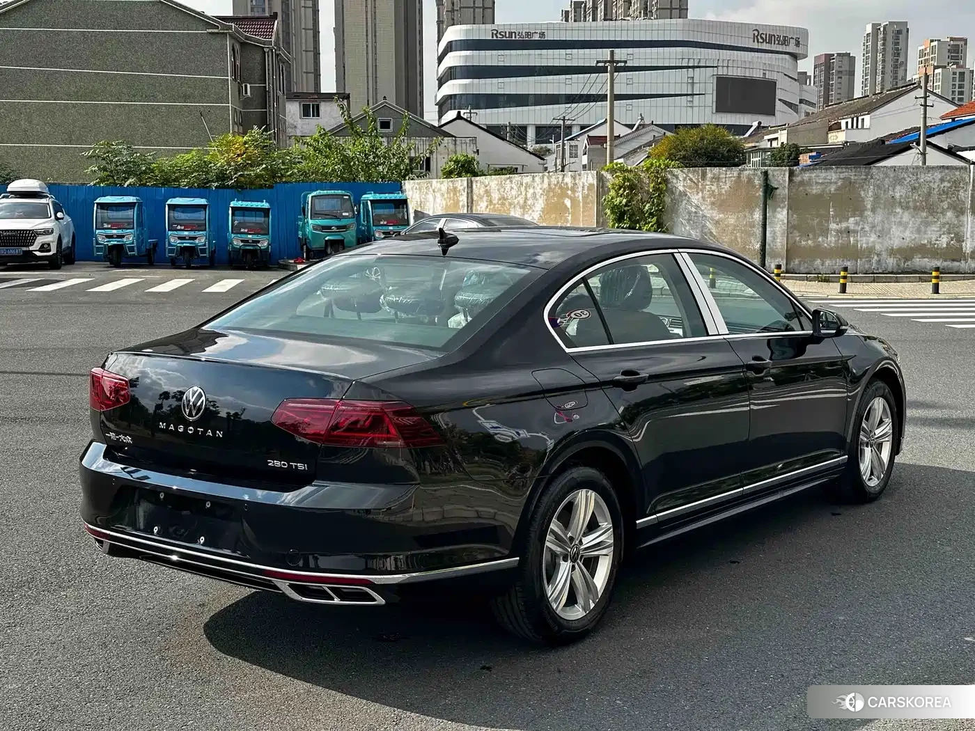 Volkswagen Magotan 2026 Черный из Китая, фото 4