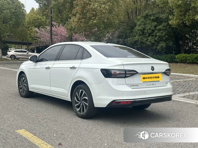 Volkswagen Lavida 2024 Белый из Китая, фото 4