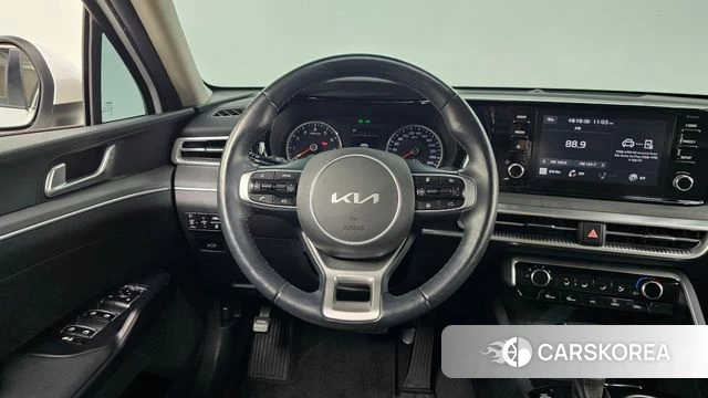 Kia K5 3rd generation 2022 Белый из Кореи, фото 4