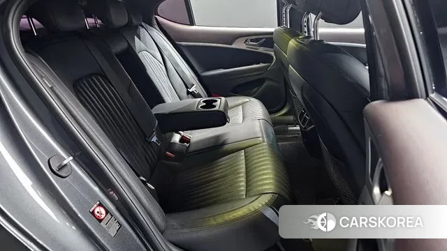 Genesis G70 2019 Черный из Кореи, фото 4