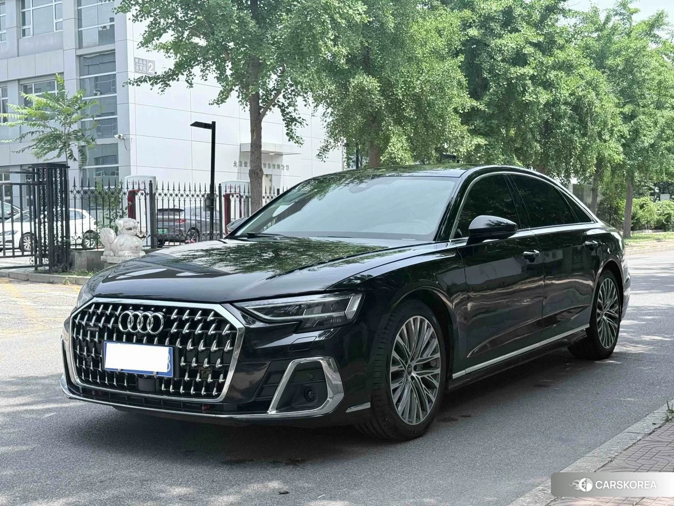 Audi A8 2022 Черный из Китая, фото 4