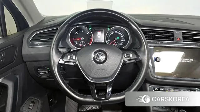 Volkswagen Tiguan second Generation 2020 Серый из Кореи, фото 4