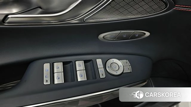 Genesis GV70 2022 Белый из Кореи, фото 4