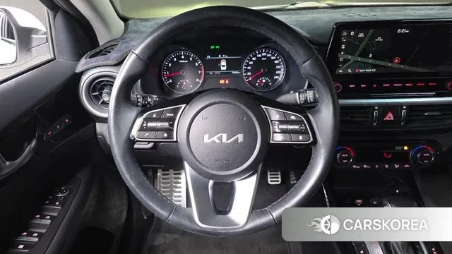 Kia The New K3 2nd generation 2022 Белый из Кореи, фото 4