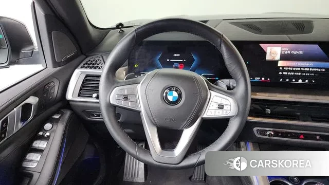 BMW X7 (G07) 2023 Черный из Кореи, фото 4