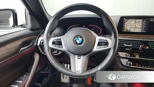 BMW 5 Series (G30) 2020 Белый из Кореи, фото 4