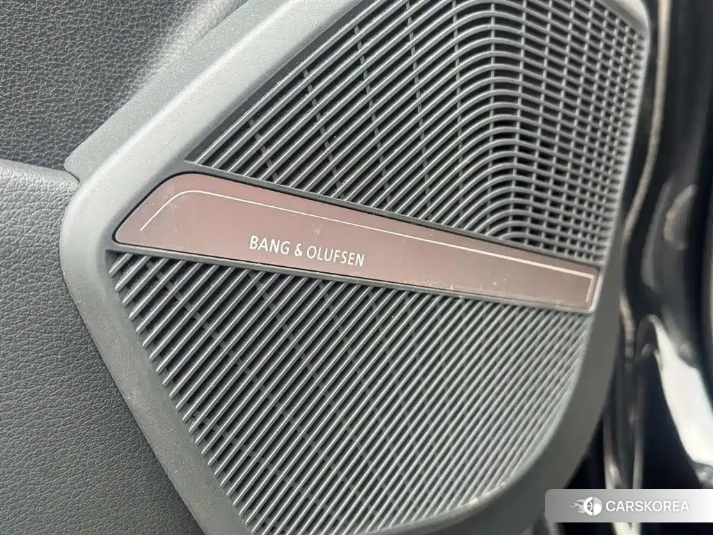 Audi Q5L 2024 Черный из Китая, фото 4