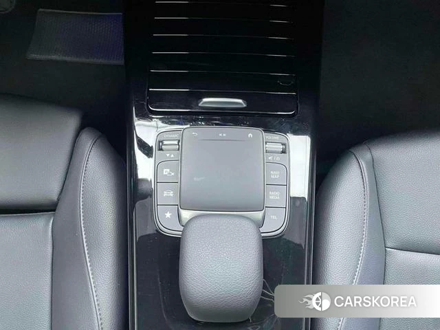Mercedes-Benz Class A 2023 Белый из Китая, фото 4