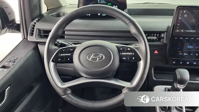 Hyundai Staria 2023 Белый из Кореи, фото 4