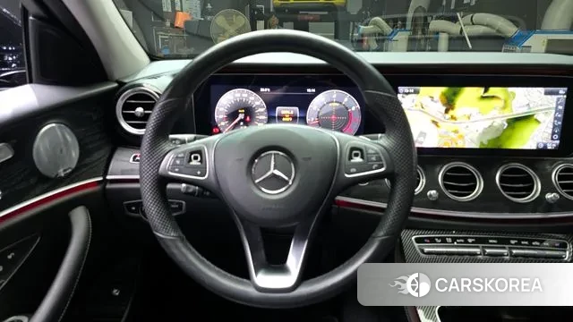 Mercedes-Benz E-Class W213 2018 Черный из Кореи, фото 4