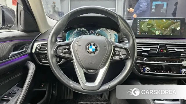 BMW 5 Series (G30) 2018 Серый из Кореи, фото 4
