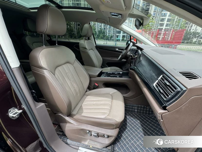Volkswagen Viloran 2022 Коричневый из Китая, фото 4