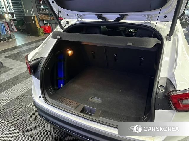 Chevrolet (GM Daewoo) Trax Crossover 2023 Белый из Кореи, фото 4