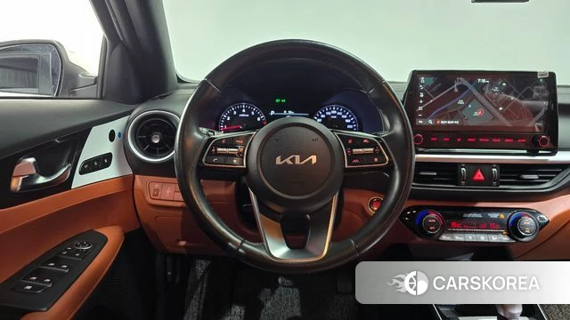 Kia The New K3 2nd generation 2022 Белый из Кореи, фото 4