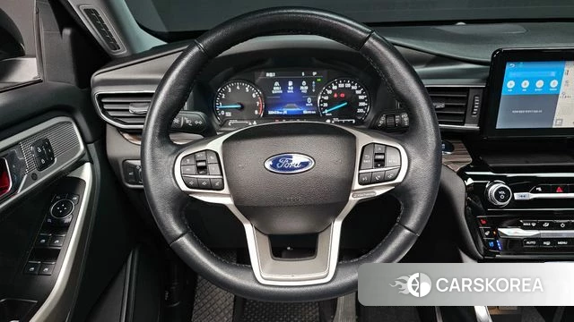 Ford Explorer 6th Generation 2022 Серебристо-серый из Кореи, фото 4