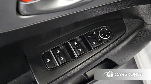 Kia The New K3 2nd generation 2021 Белый из Кореи, фото 4