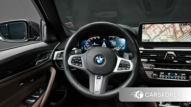 BMW 5 Series (G30) 2023 Серый из Кореи, фото 4