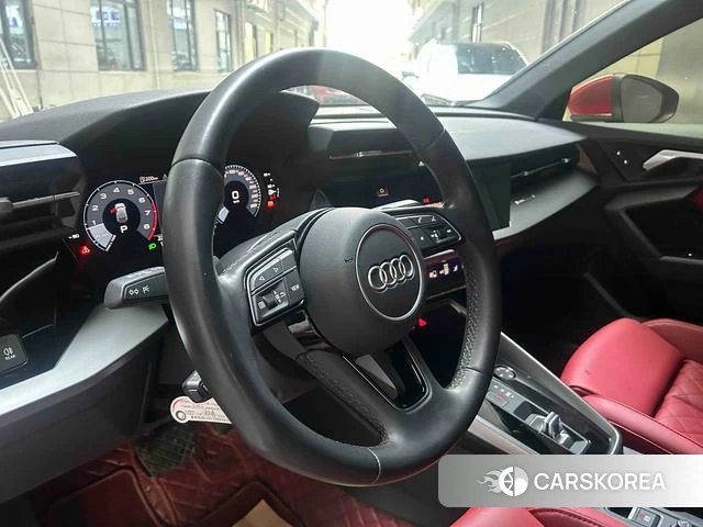 Audi A3 2023 Красный из Китая, фото 4