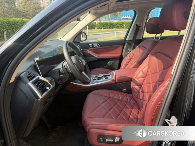BMW X5 2025 Черный из Китая, фото 4