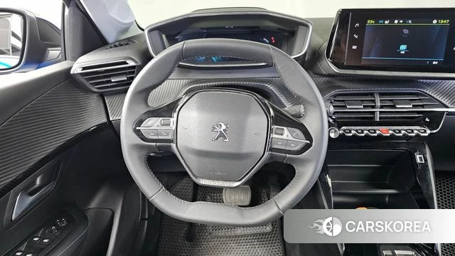 Peugeot e-208 second Generation 2022 Синий из Кореи, фото 4