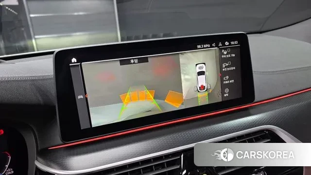 BMW 6 Series GT (G32) 2023 Белый из Кореи, фото 4