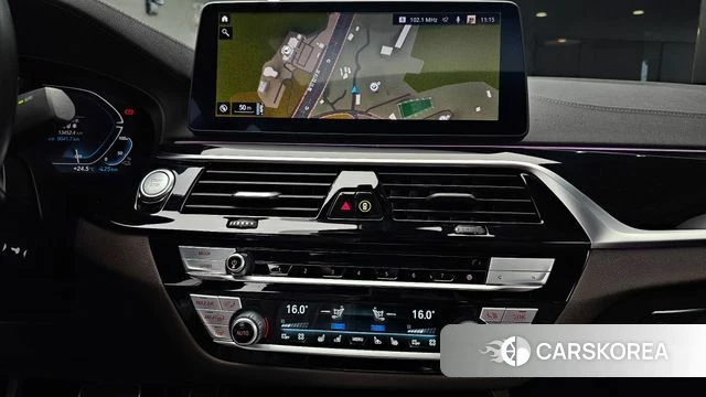 BMW 5 Series (G30) 2022 Черный из Кореи, фото 4