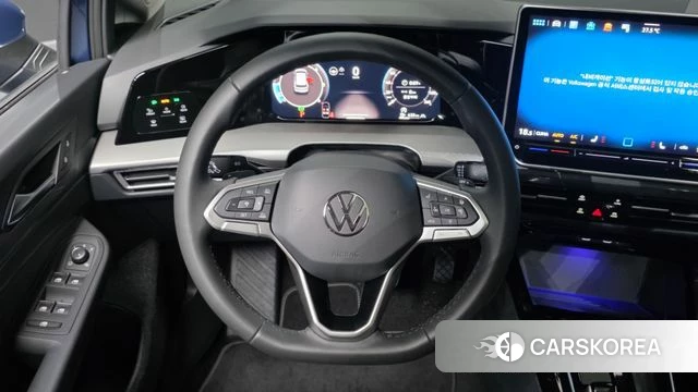 Volkswagen Golf 8th Generation 2026 Синий из Кореи, фото 4