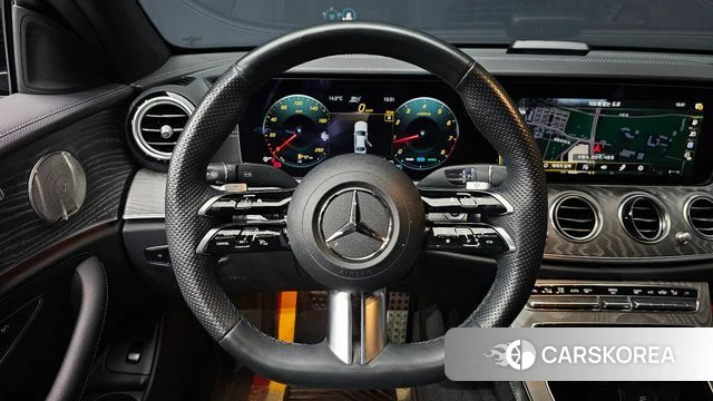 Mercedes-Benz E-Class W213 2023 Черный из Кореи, фото 4