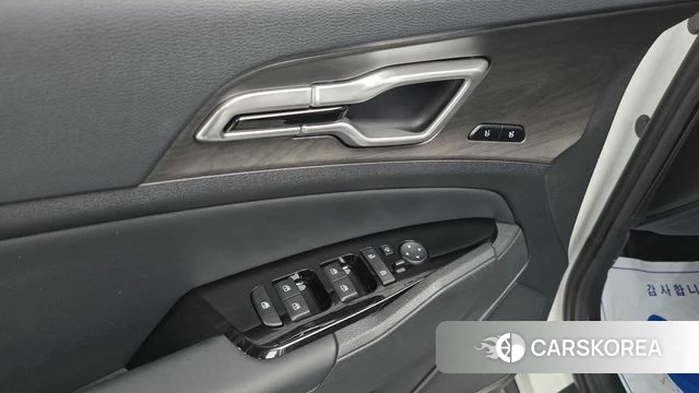 Kia Sportage 5th Generation Hybrid 2022 Белый из Кореи, фото 4