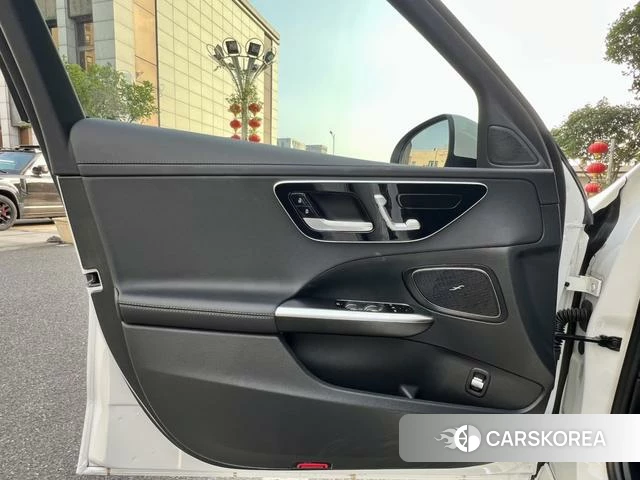 Mercedes-Benz Class C 2024 Белый из Китая, фото 4