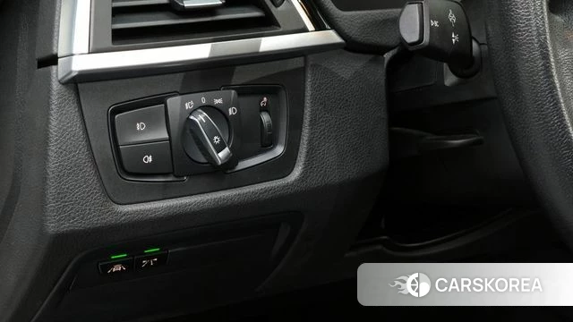 BMW 3 Series (F30) 2018 Белый из Кореи, фото 4