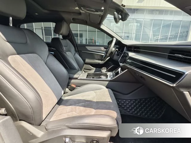 Audi A6L 2023 Черный из Китая, фото 4