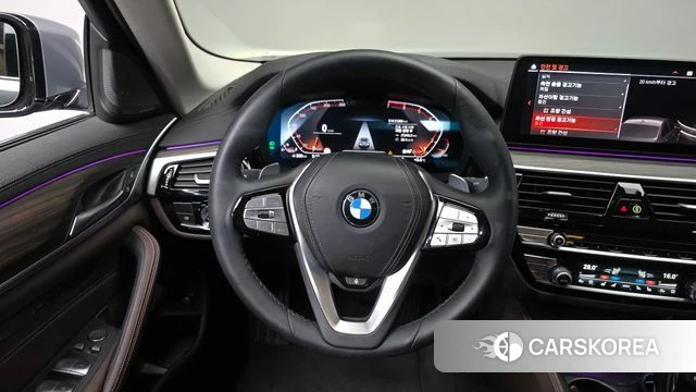 BMW 5 Series (G30) 2023 Серый из Кореи, фото 4