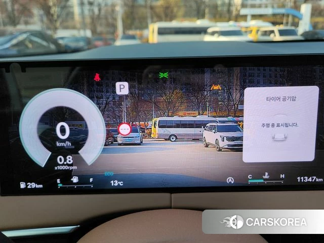 Genesis GV70 2024 Серый из Кореи, фото 4