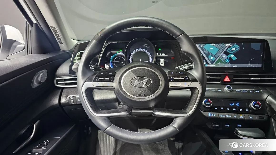 Hyundai Avante Hybrid (CN7) 2021 Белый из Кореи, фото 4