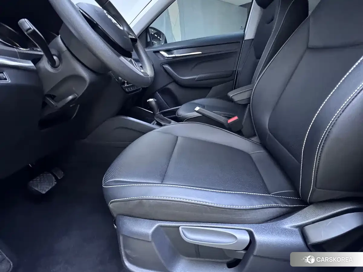 Skoda Komick 2023 Белый из Китая, фото 4