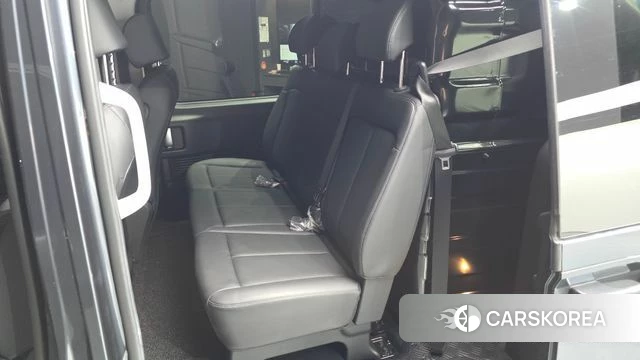 Hyundai Staria 2023 Серый из Кореи, фото 4